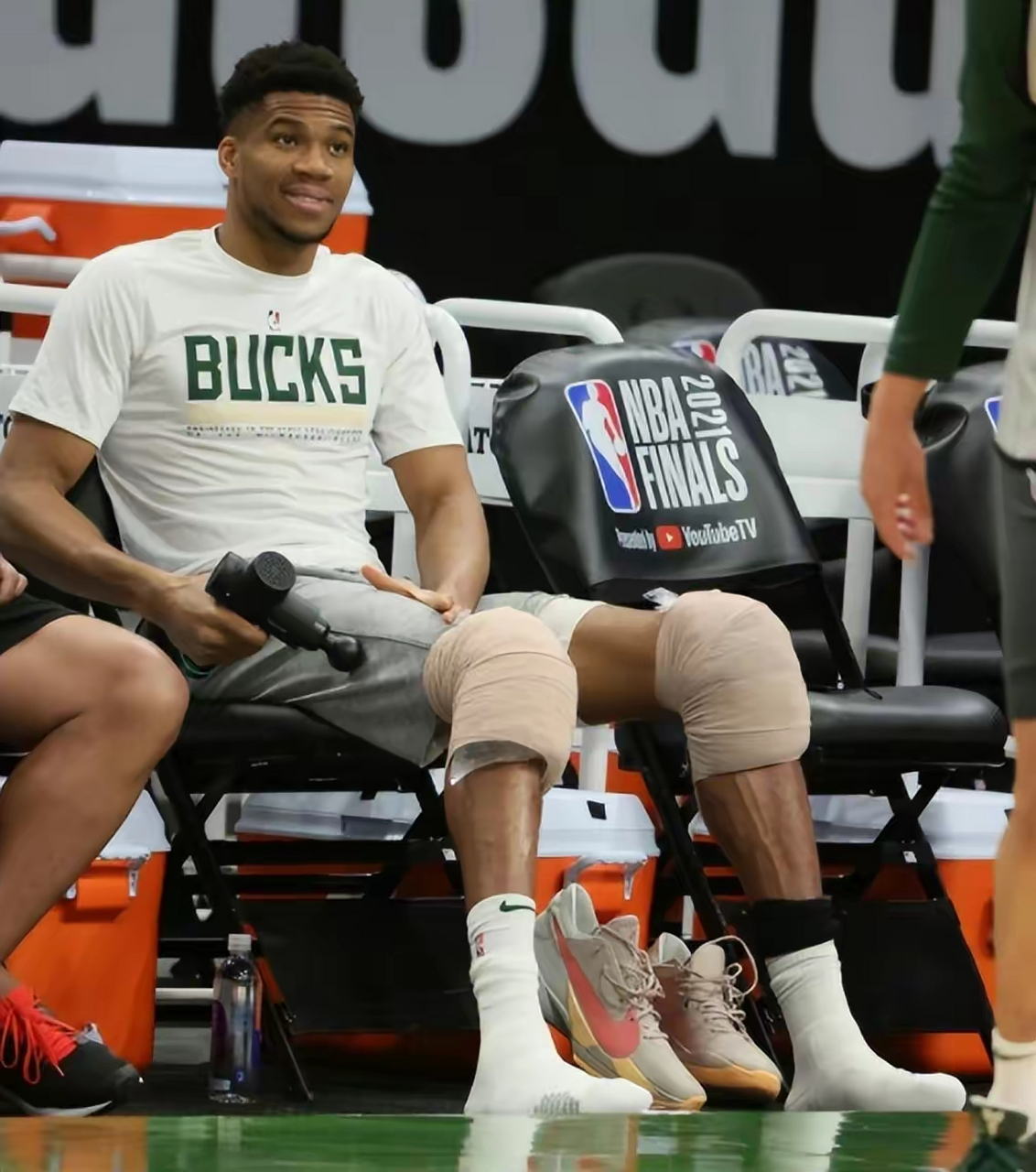 开云中国-字母哥迎来五赛季出色发挥，TL观众热烈欢呼！-开云中国